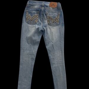 Sexy Couture Premium Denim, Size 7, Light Blue with design on  pockets